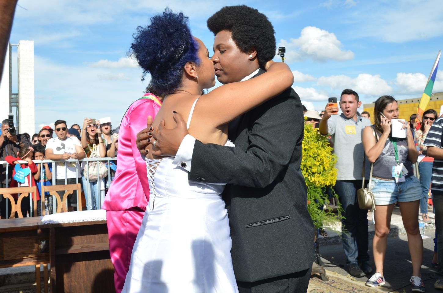 Casamento entre pessoas do mesmo sexo cresce 8,8% e atinge maior número desde 2013