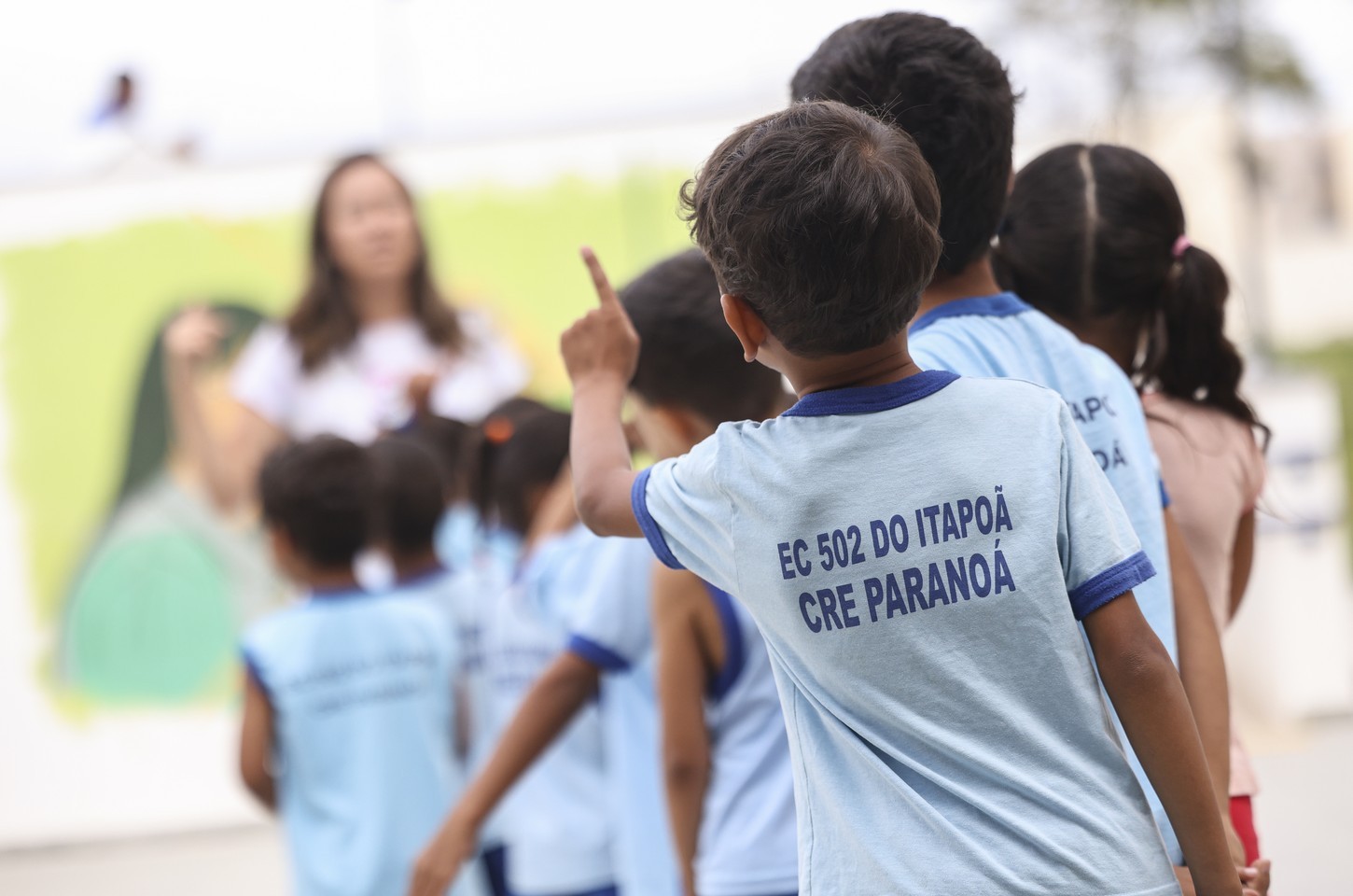 Censo escolar 2025 revela queda nas matrículas e avanços na redução do atraso