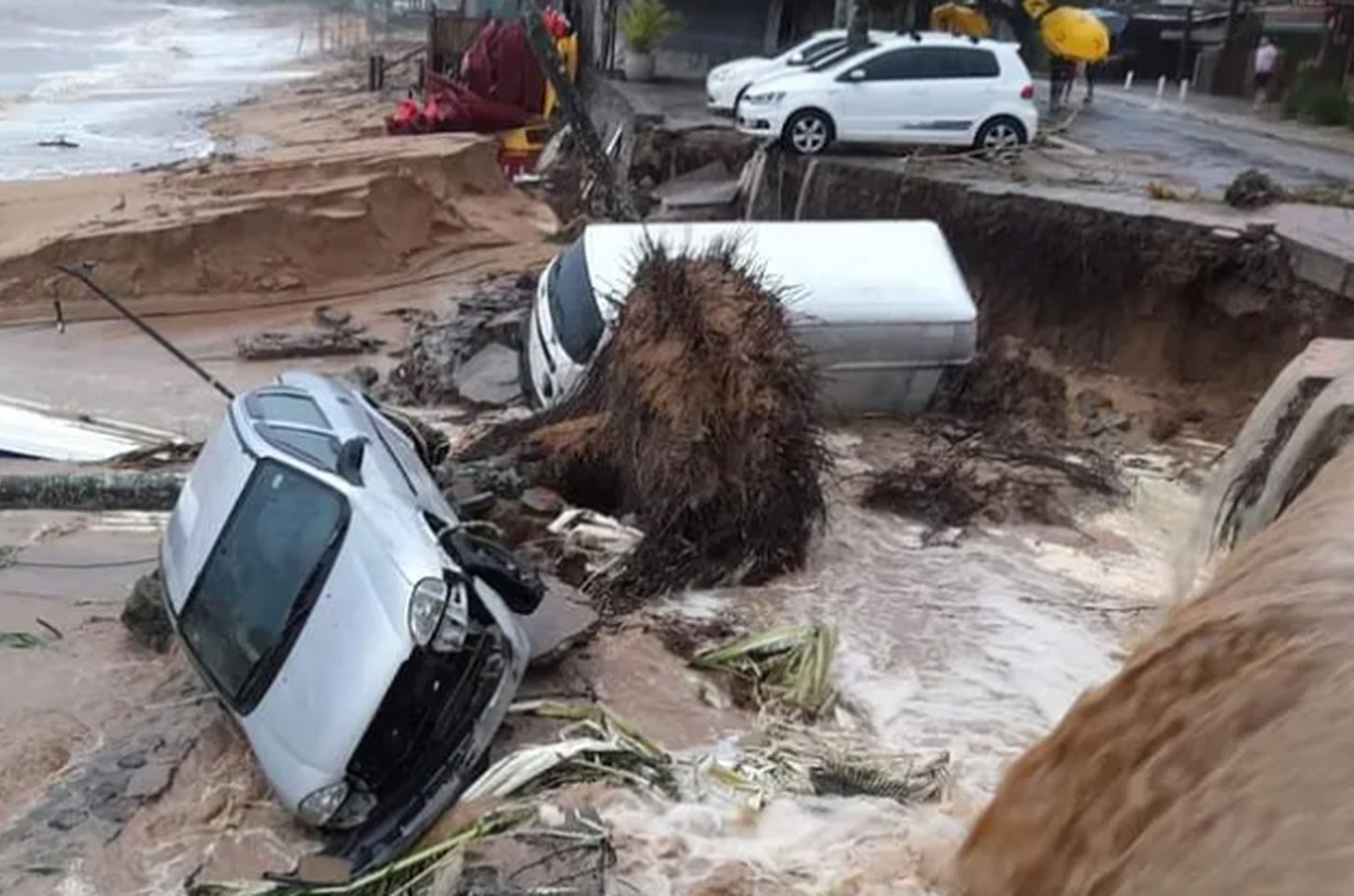 Chuvas intensas causam duas mortes em Ilhabela, litoral de São Paulo