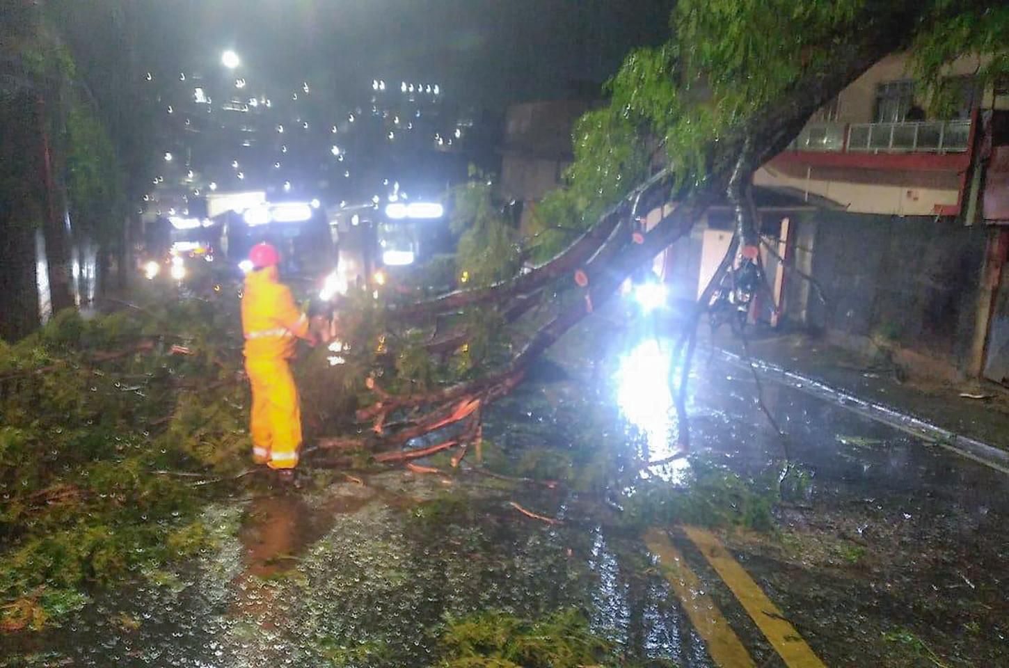 Ciclone extratropical deixa mais de 2 milhões sem luz em São Paulo