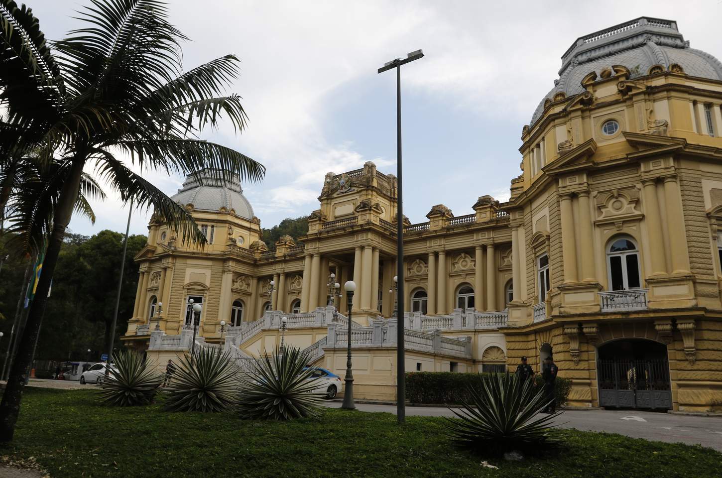 Claudio Castro renuncia ao governo do Rio para concorrer ao Senado