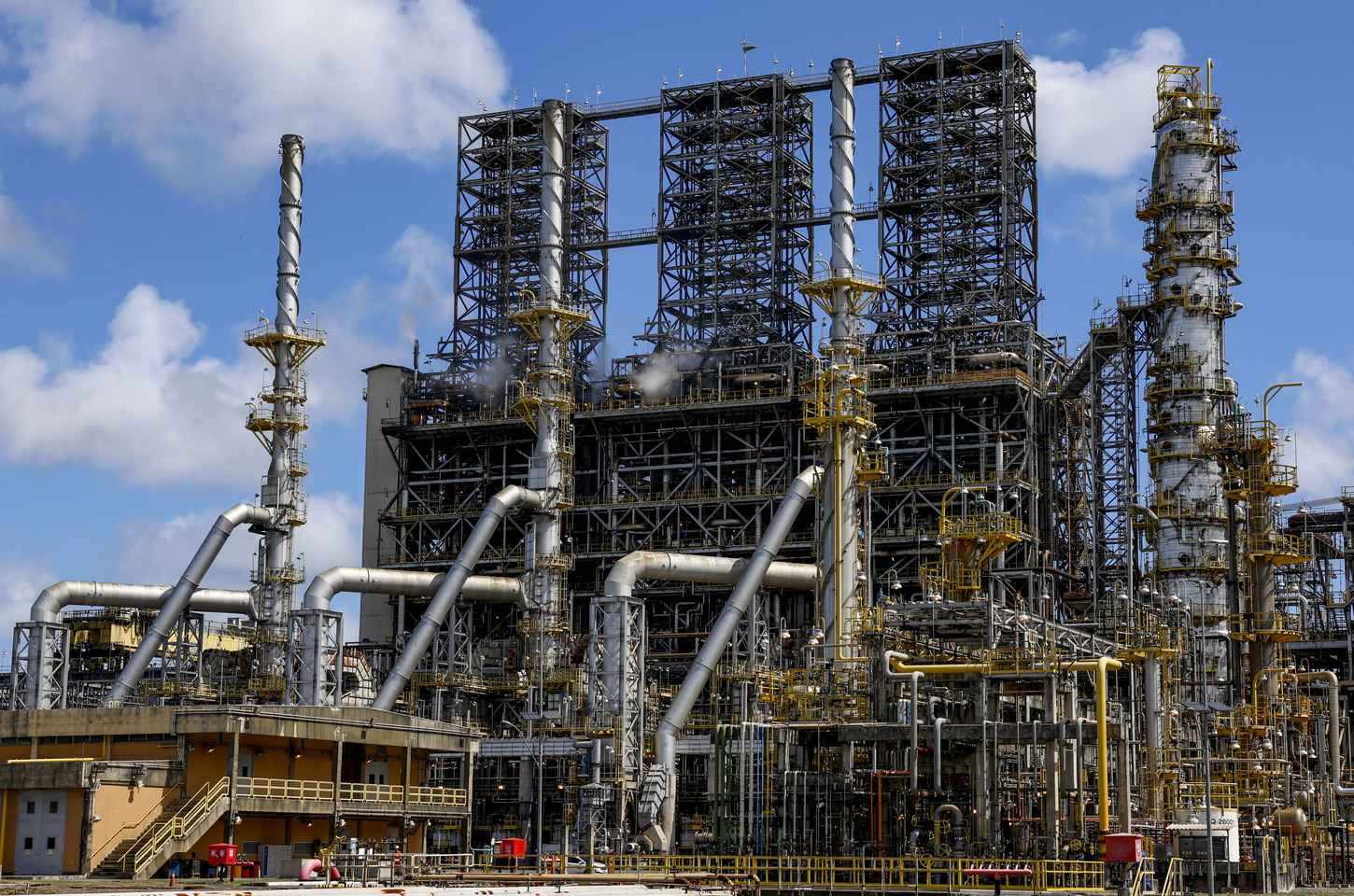 CNI prevê crescimento moderado da economia brasileira em 2026