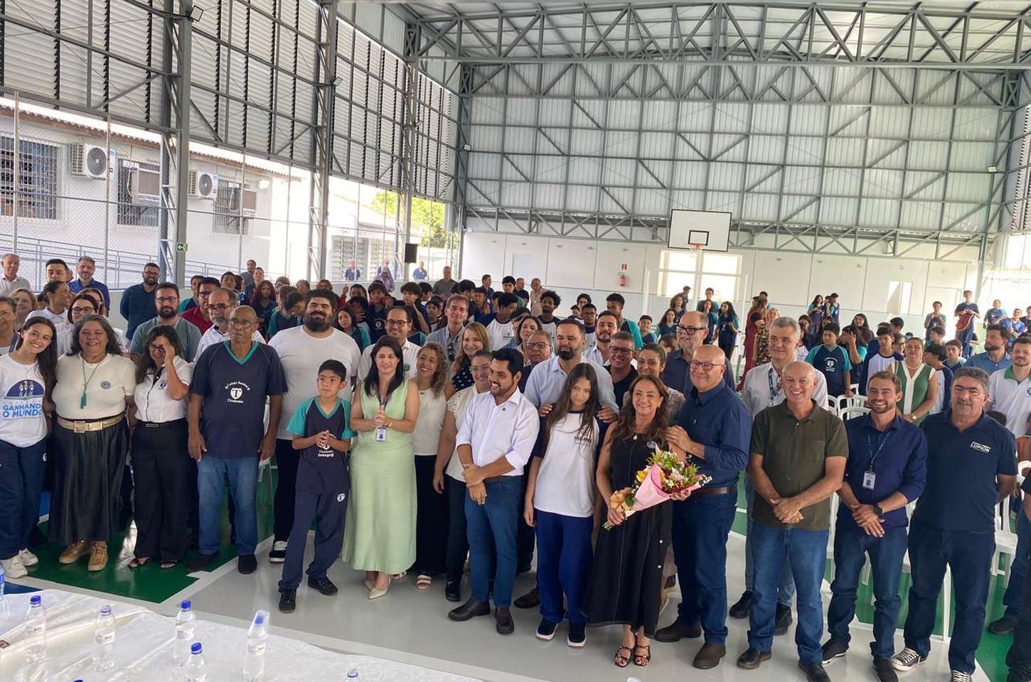 Colégio no Paraná ganha quadra coberta com investimento de R$ 2,4 milhões