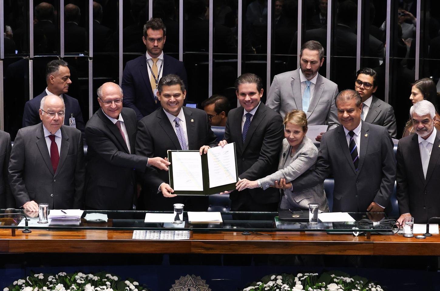 Congresso promulga acordo histórico entre Mercosul e União Europeia