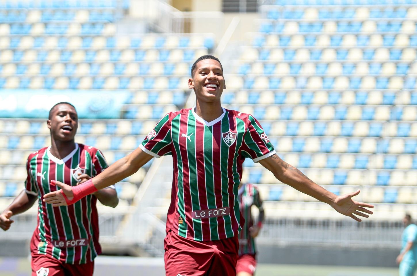 Copinha define mata-mata com Fluminense e Palmeiras perfeitos
