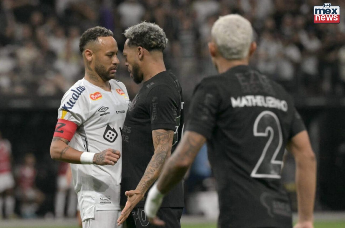 Corinthians vence clássico contra o Santos e amplia liderança no Paulistão