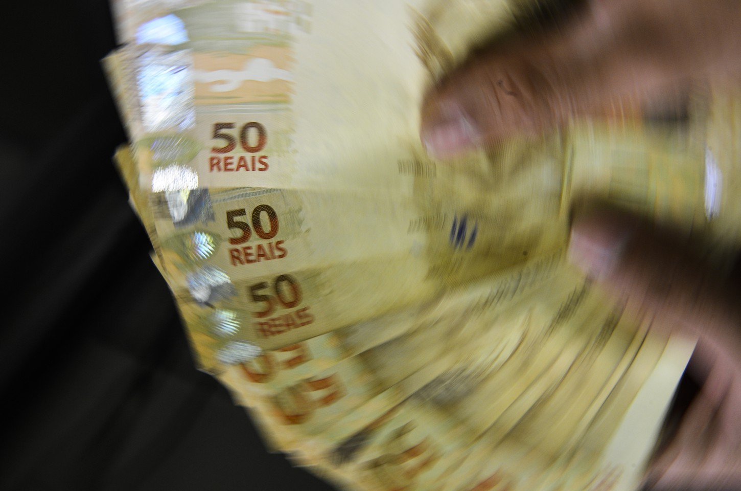 Corte da Selic de 0,25 ponto é tímido e insuficiente, avaliam indústria, comércio e centrais sindicais