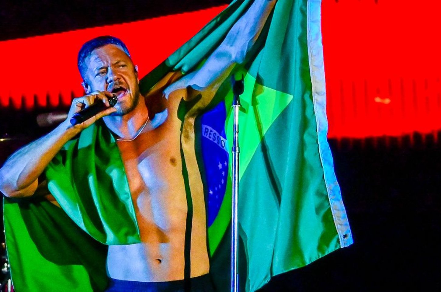 Dan Reynolds, do Imagine Dragons, lança jogo 'Last Flag' com personagem brasileira