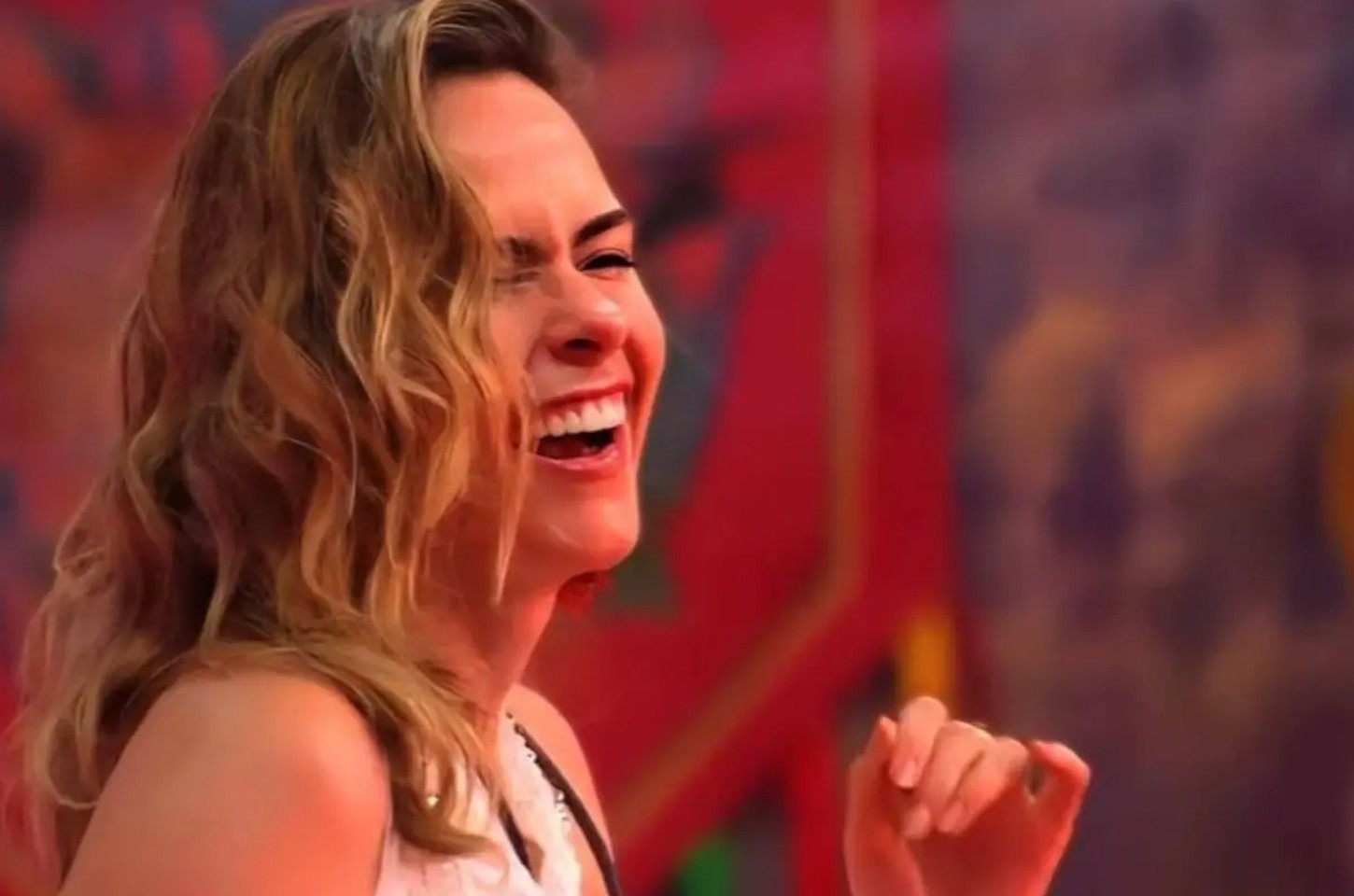 Dança solitária no BBB resgata hit de 2006 e viraliza nas plataformas