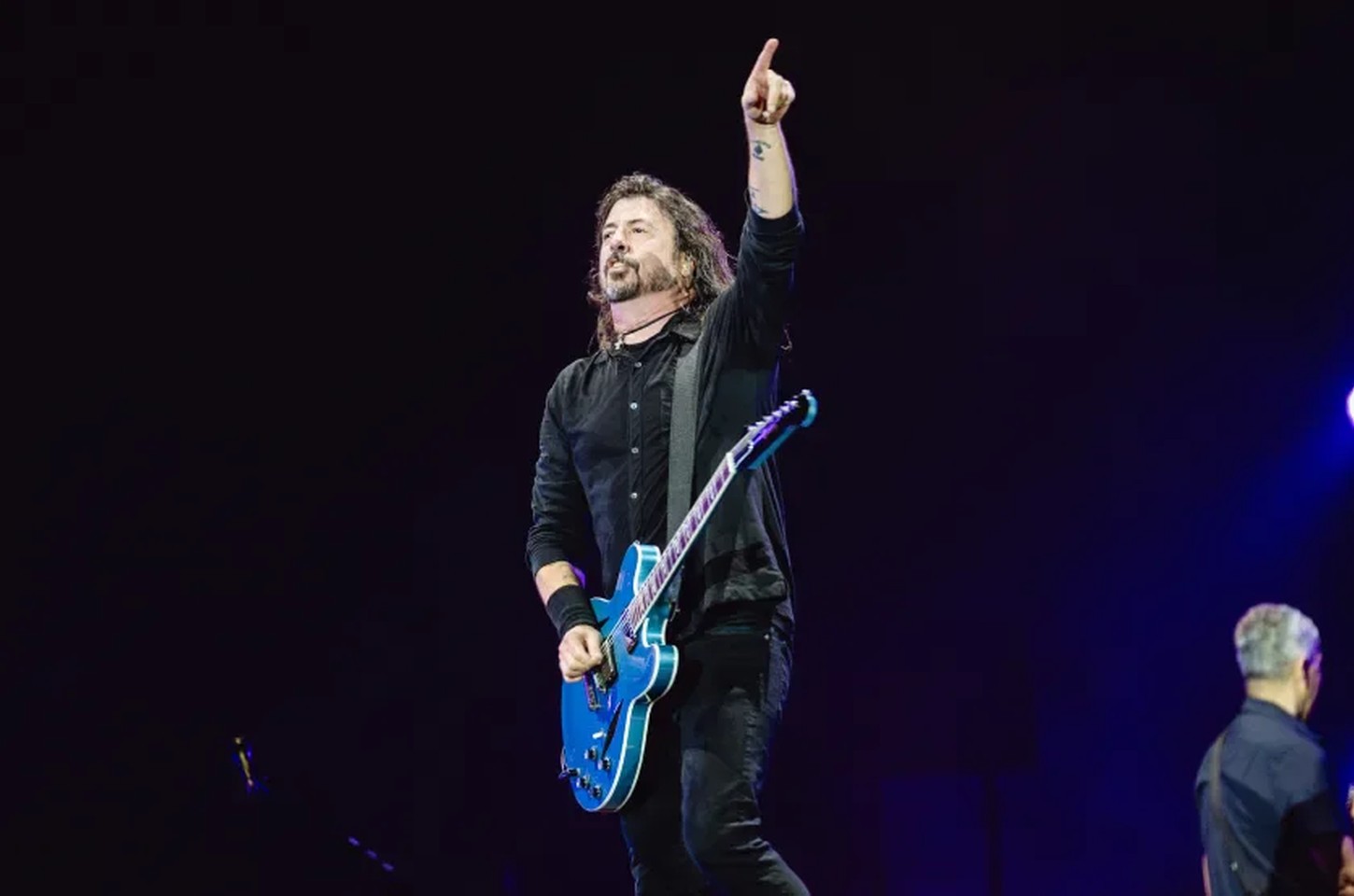 Dave Grohl explica saída de Josh Freese do Foo Fighters
