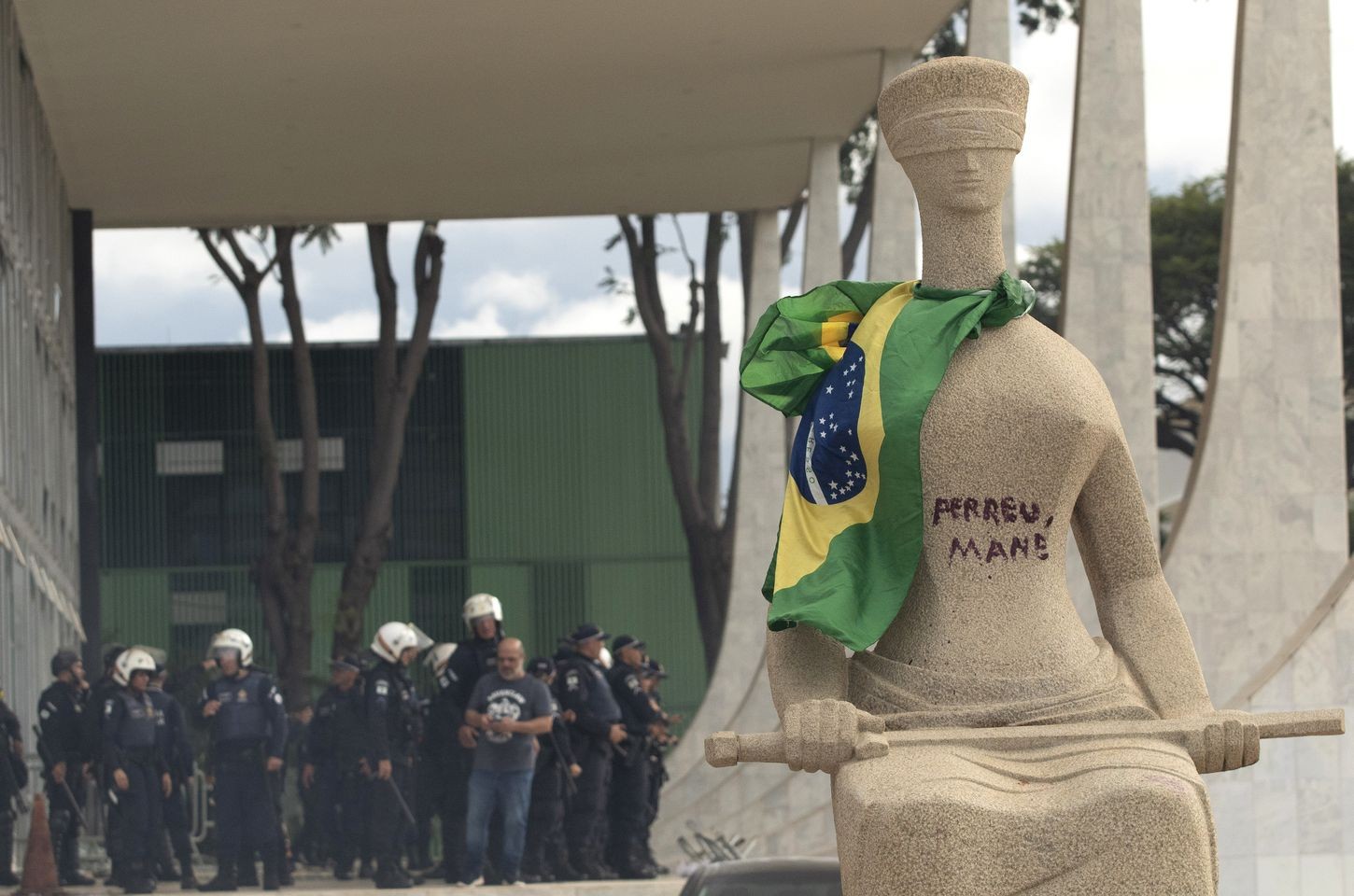 Débora do Batom recorre ao STF para ser beneficiada pela Lei da Dosimetria