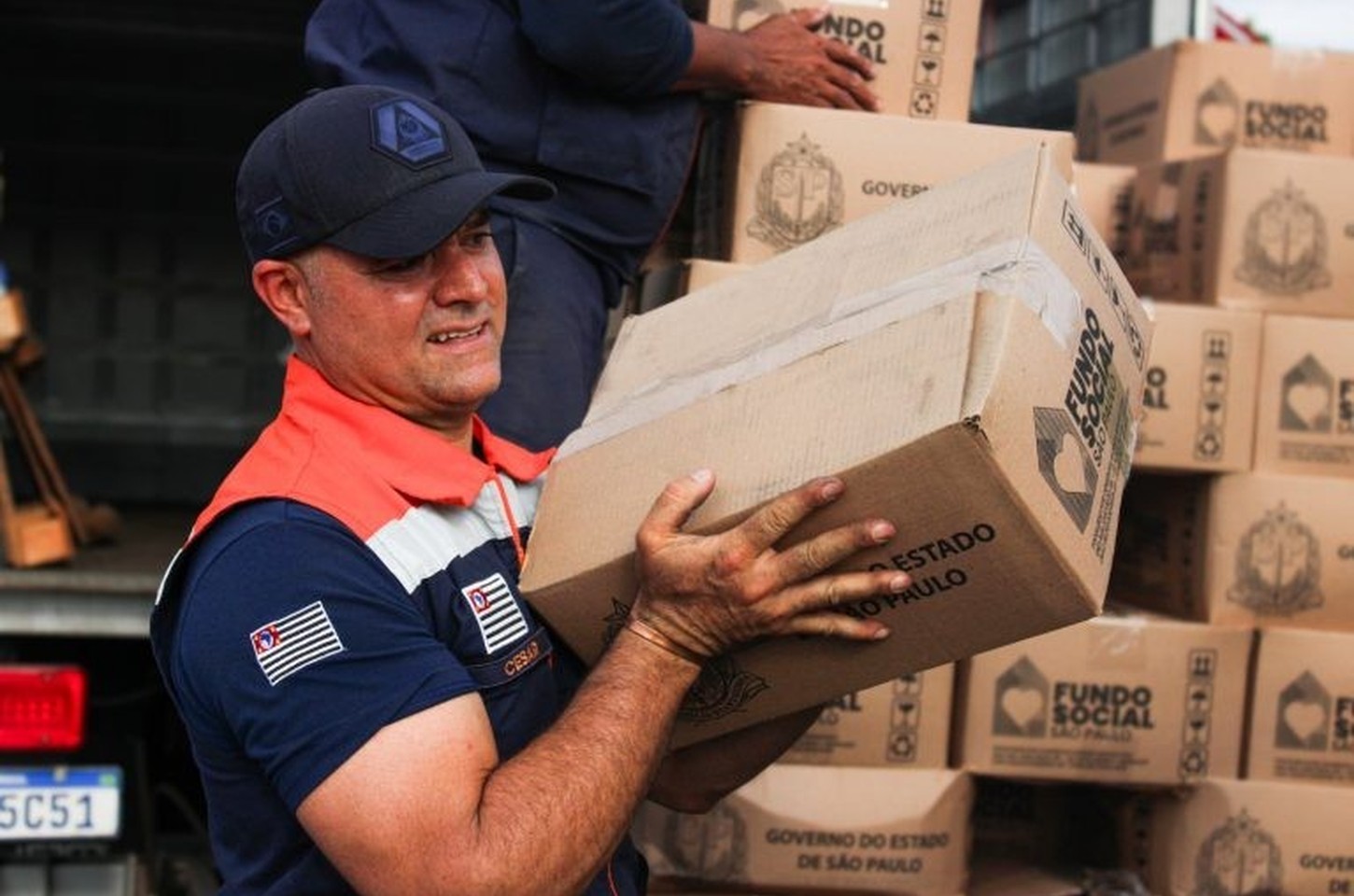 Defesa Civil de SP envia ajuda humanitária a Mairiporã após acidente