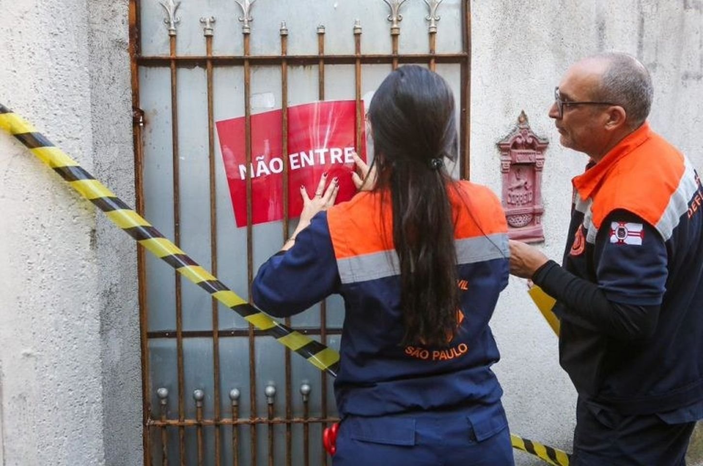 Defesa Civil e IPT vistoriam 52 imóveis afetados por explosão no Jaguaré; 48 são liberados