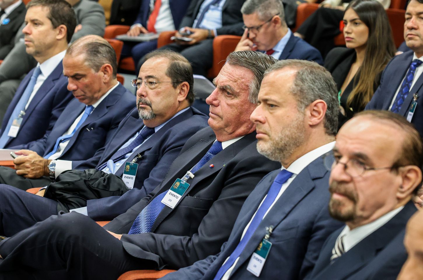 Defesas de Bolsonaro e aliados reagem à execução de penas do STF