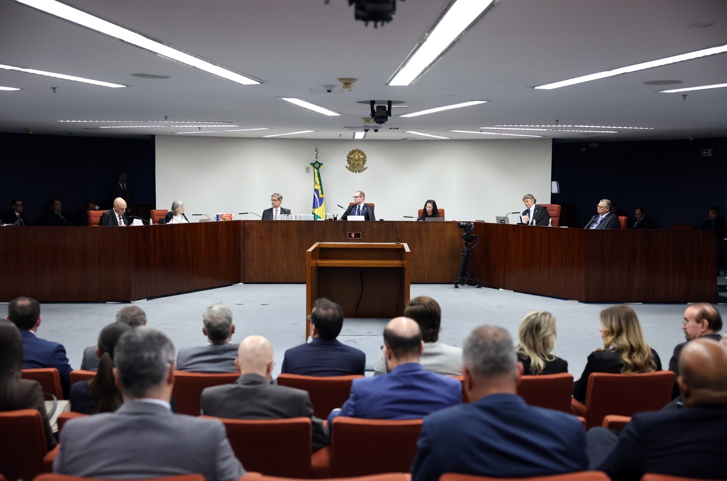 Defesas de generais e almirante apresentam recursos no STF sobre caso golpista