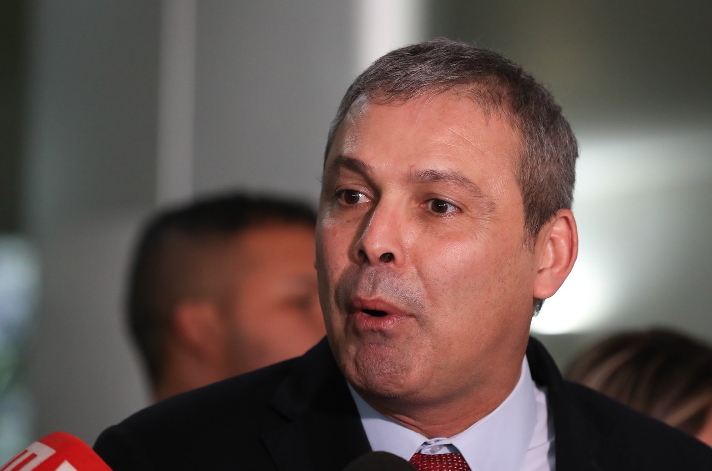 Deputado ajuíza ação popular contra reajuste de até 15,46% na conta de luz