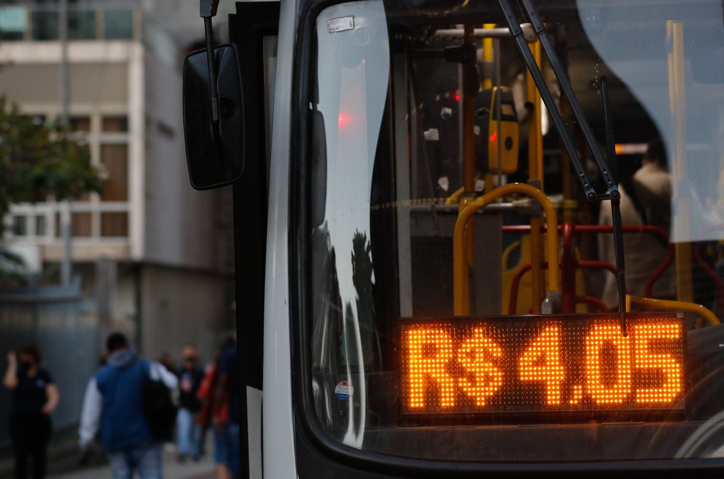 Deputado defende urgência na gratuidade do transporte público