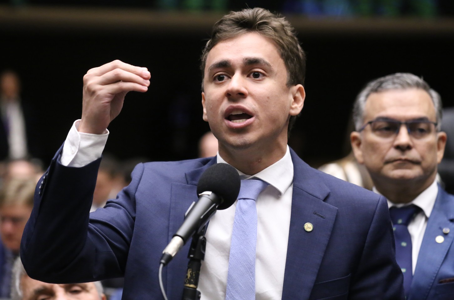 Deputado e pastor usaram jato ligado a Vorcaro em campanha de 2022