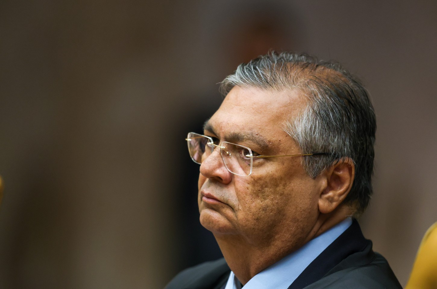 Dino suspende quebra de sigilo de Lulinha aprovada pela CPMI do INSS