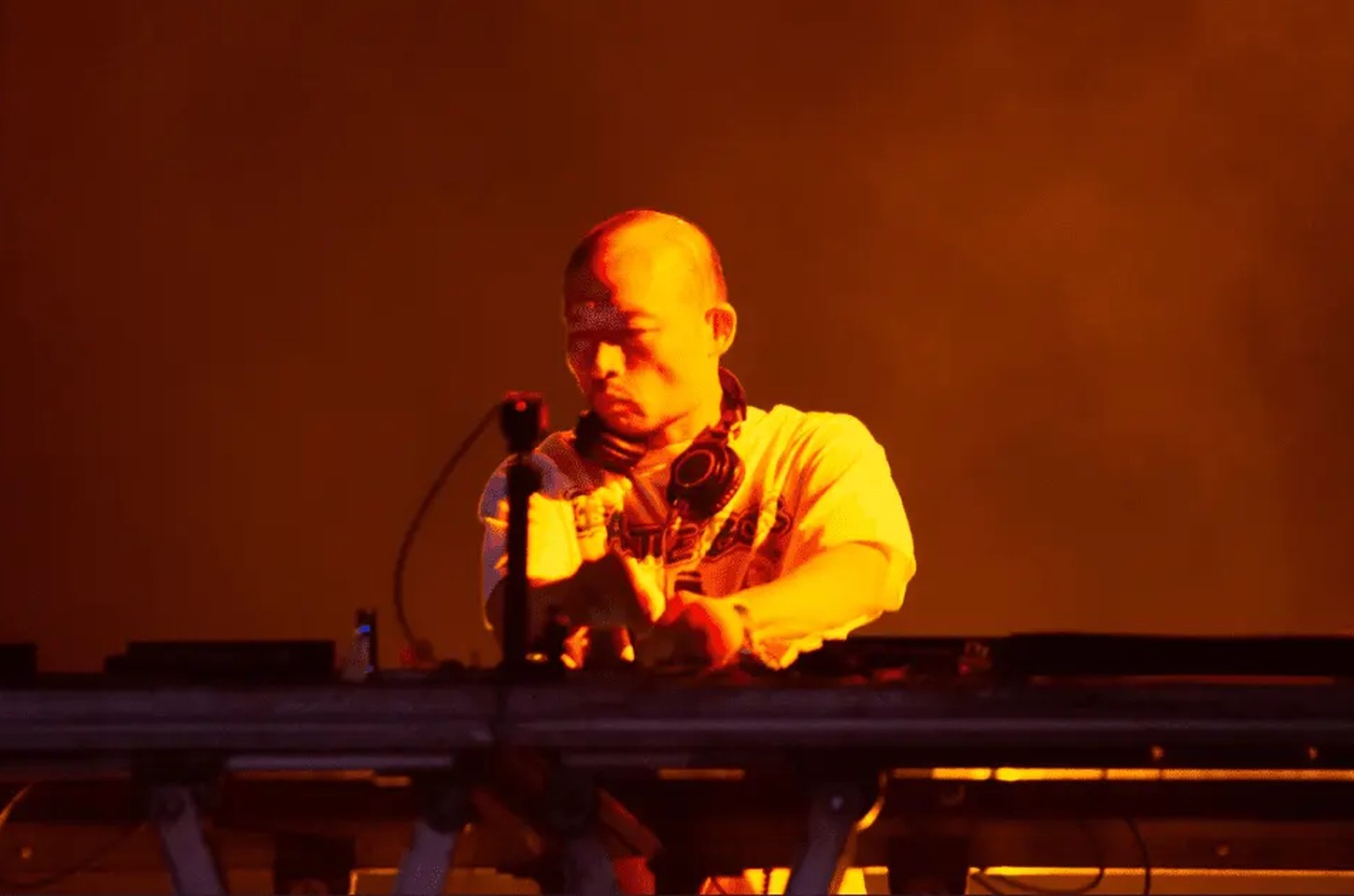 DJ japonês abre show com Sepultura e mistura metal e eletrônica no Lollapalooza