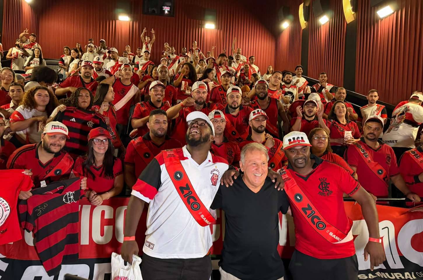 Documentário sobre Zico transforma cinema em estádio na pré-estreia