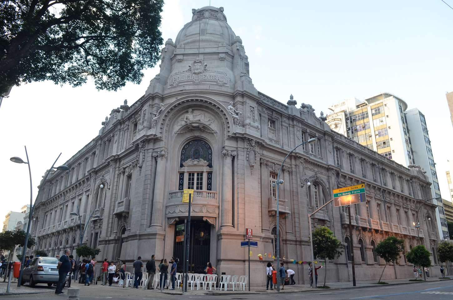 Documentos históricos do Dops são transferidos para arquivo público no Rio