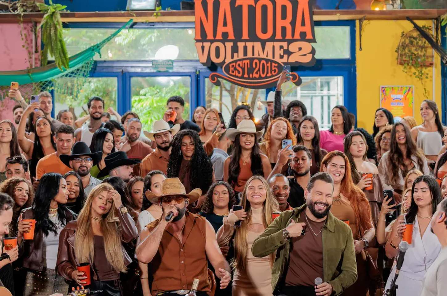 Dupla Diego e Arnaldo grava DVD surpresa com participações especiais em Goiânia