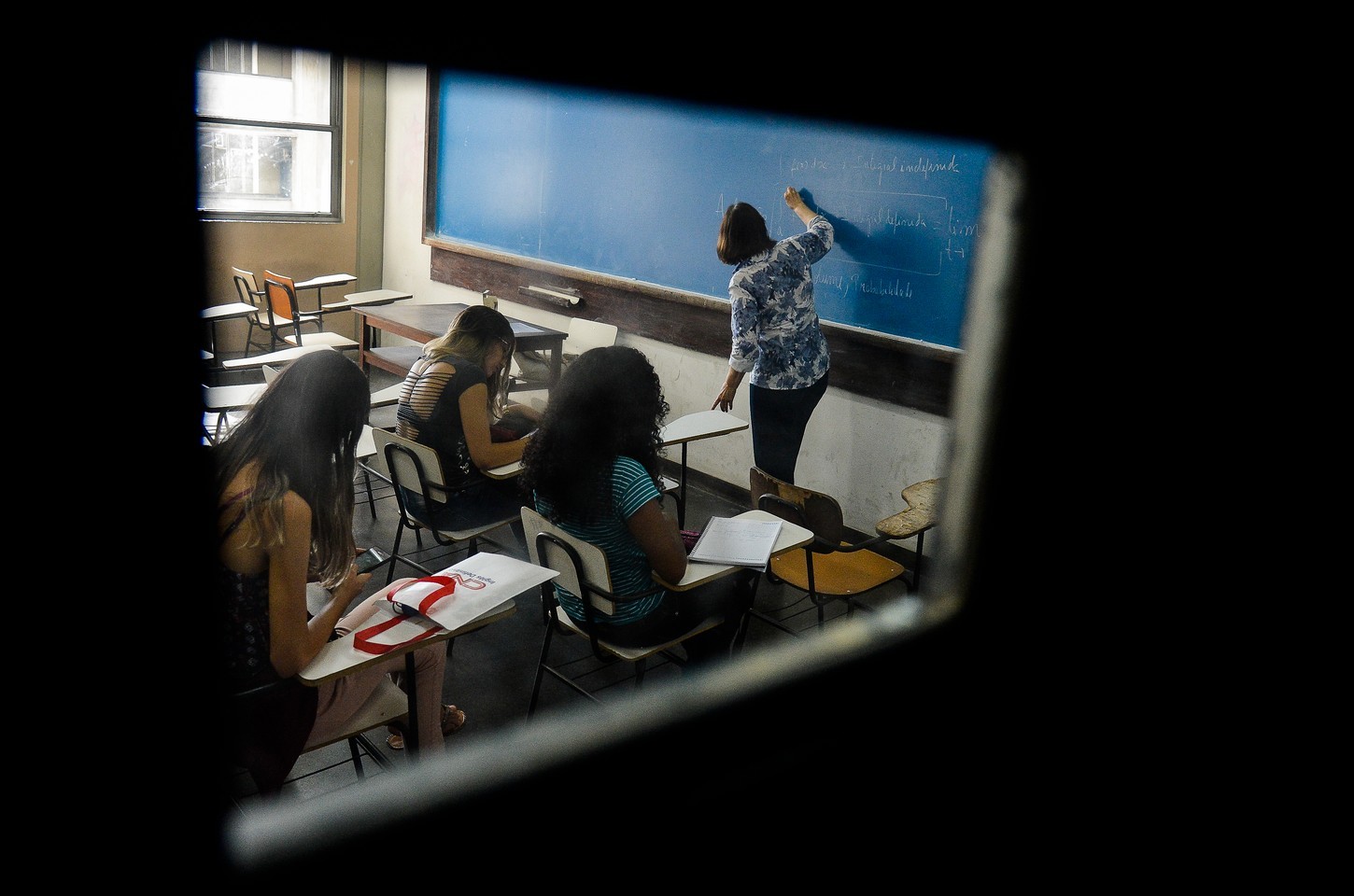 Enade 2025 será aplicado neste domingo para cursos de bacharelado e tecnologia