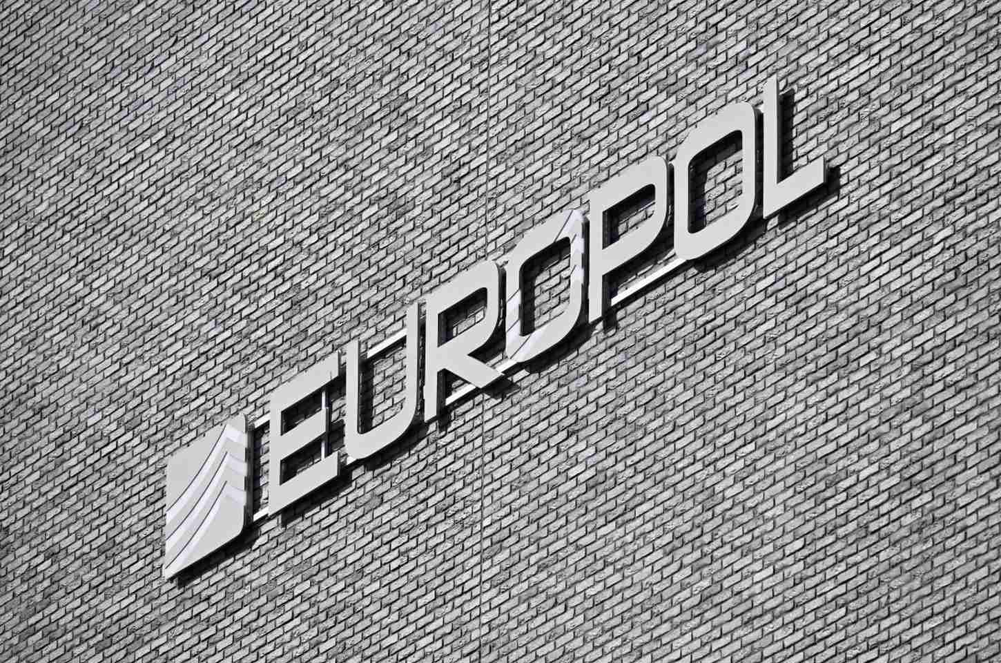 Europol alerta 75 mil suspeitos de usar serviços de DDoS por aluguel