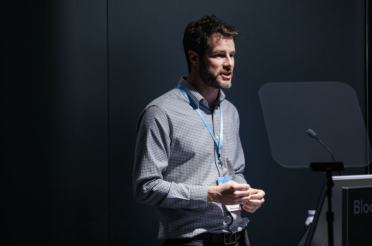 Ex-fundador do Pebble reergue marca com estratégia antistartup