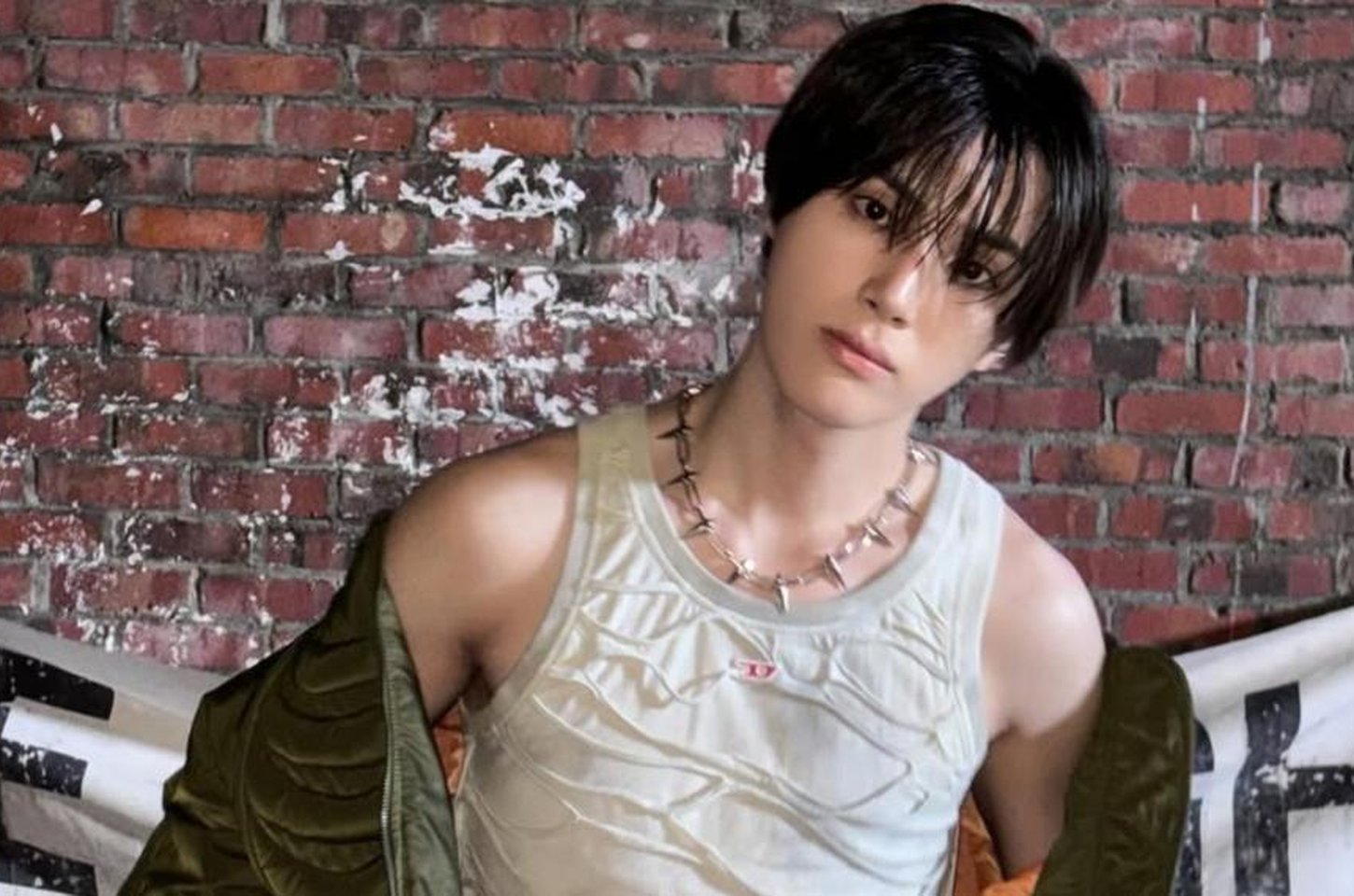 Ex-membro do THE BOYZ enfrenta crise após demissão e processo milionário