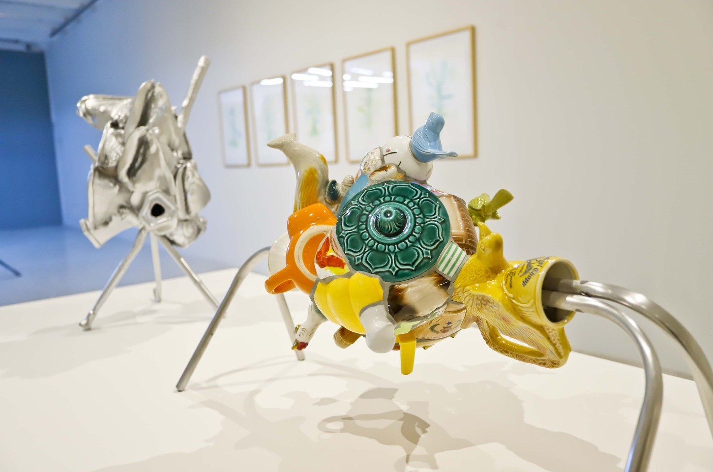 Exposição 'Teia à Toa' de Barrão no MON encanta com arte sustentável