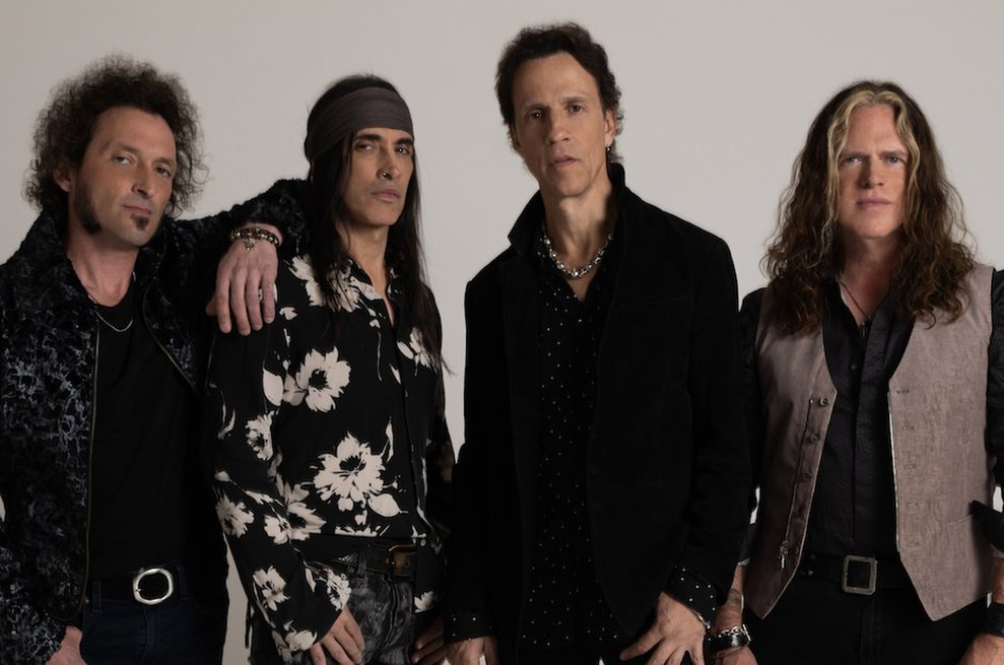 Extreme retorna ao Brasil em 2026 no Monsters of Rock