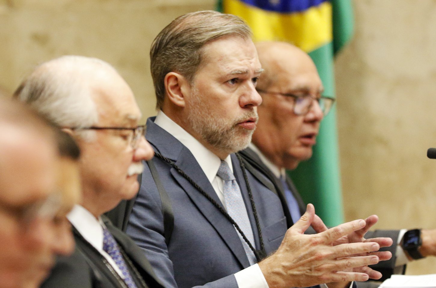 Fachin arquiva ação de suspeição contra Toffoli no caso Master