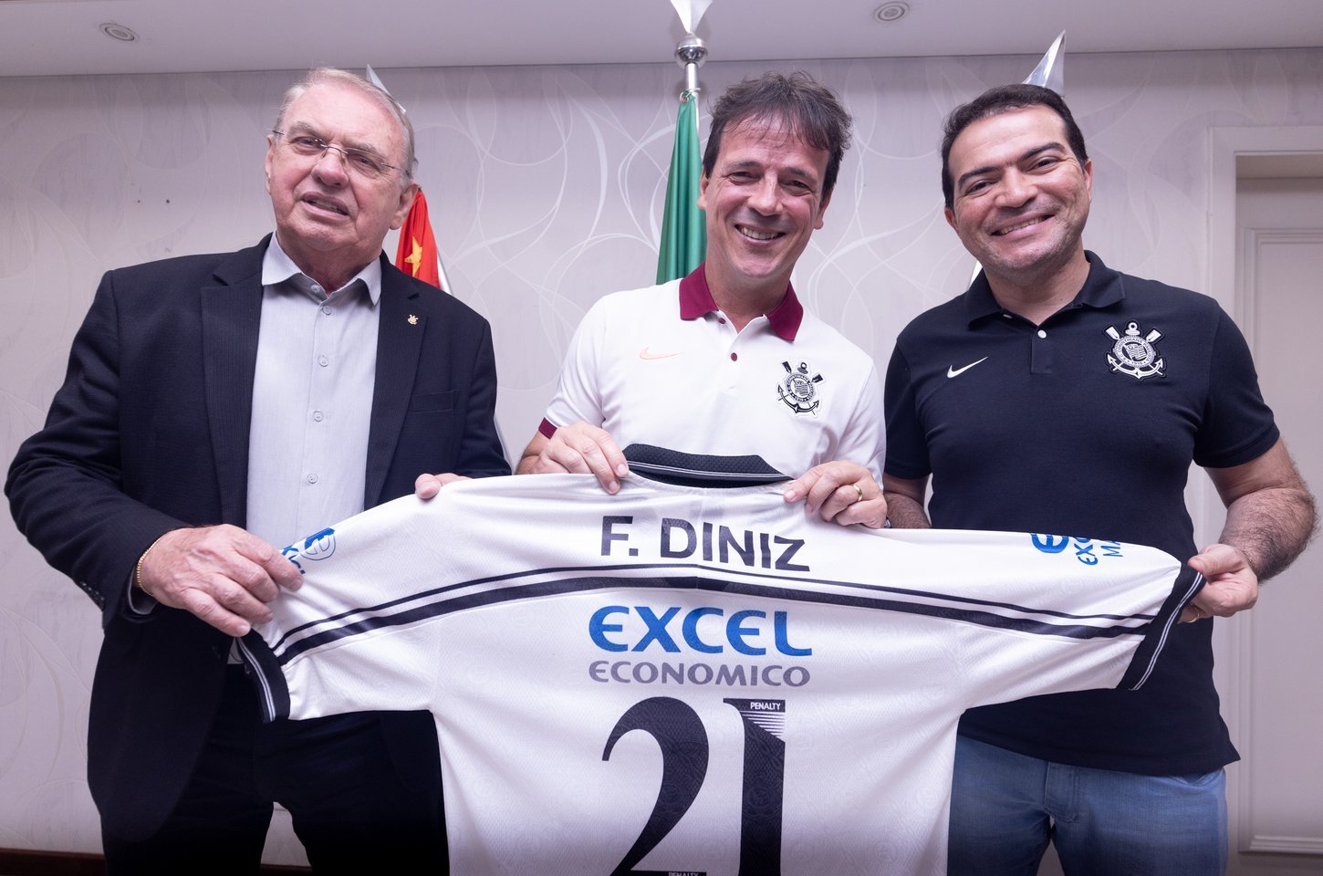Fernando Diniz é o novo técnico do Corinthians