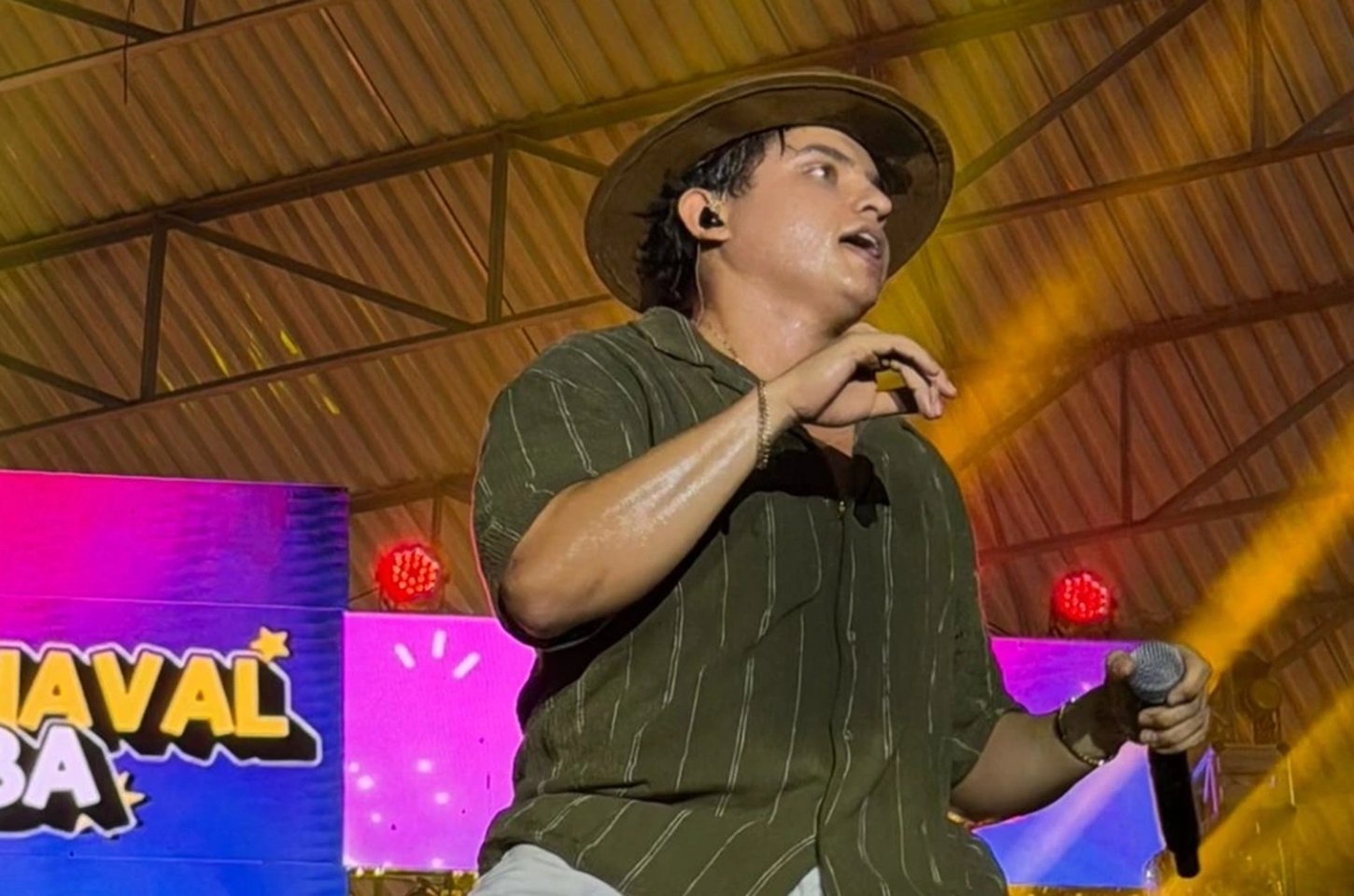 Filho do Piseiro conquista espaço na TV após viralizar nas redes sociais