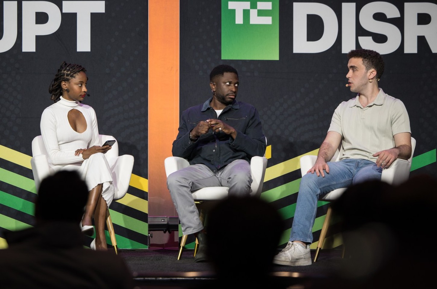 Fizz: A Nova Aposta para a Geração Z Cansada das Redes Sociais