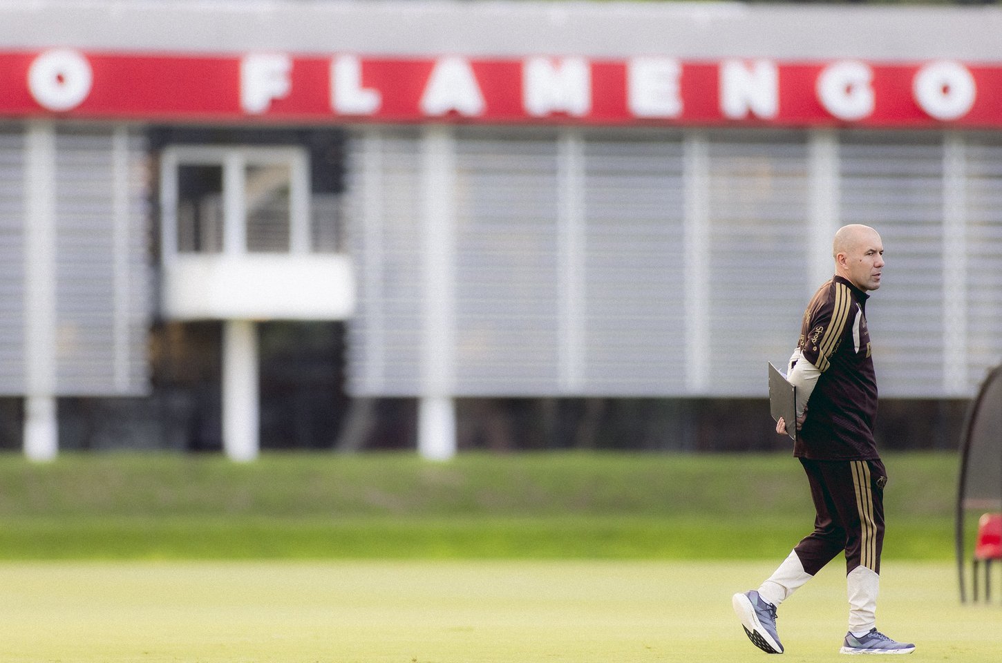 Flamengo anuncia Leonardo Jardim como novo técnico