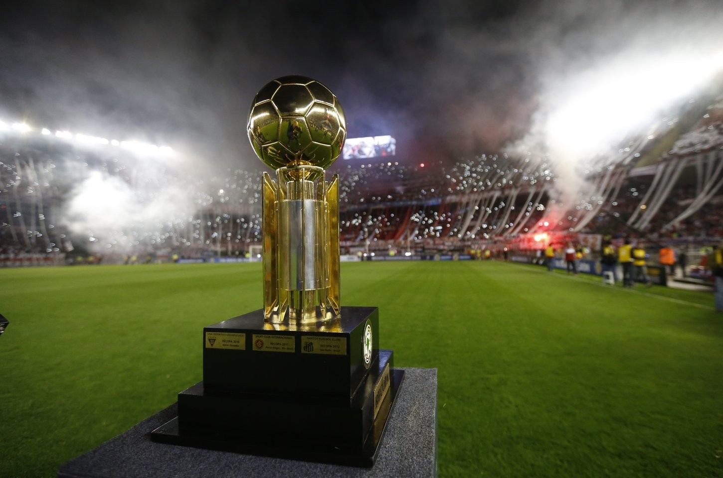 Flamengo e Lanús definem datas da Recopa Sul-Americana 2026