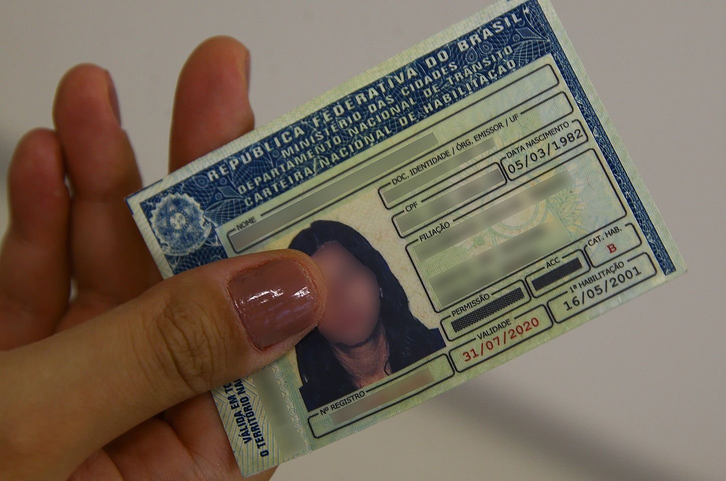 Fraudes com documentos disparam no Brasil com avanço do comércio digital