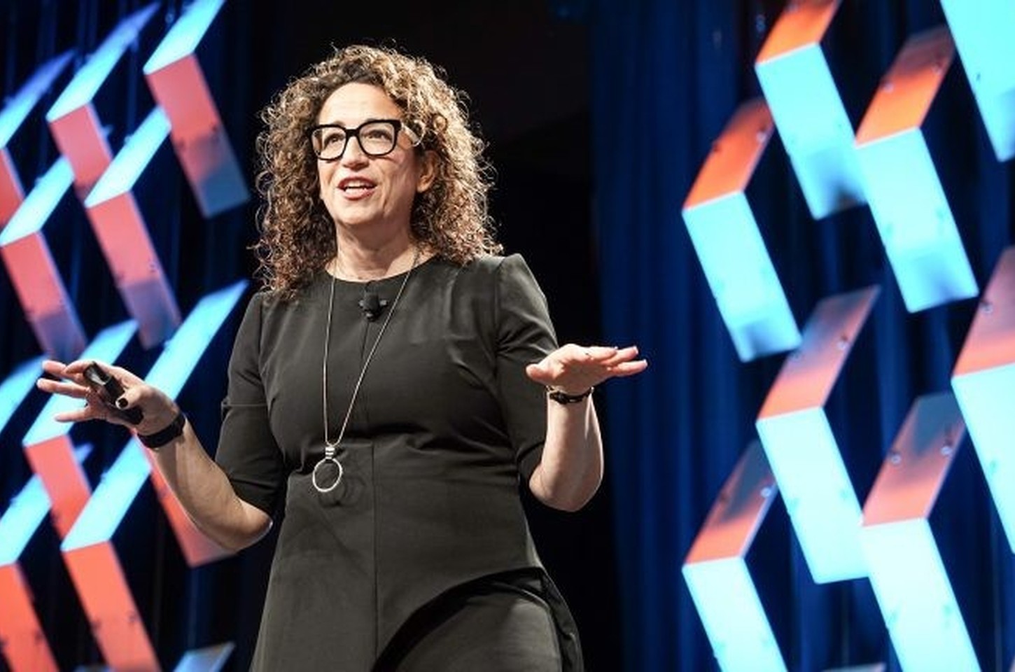 Futurista Amy Webb debate incerteza e criatividade na SP House no SXSW