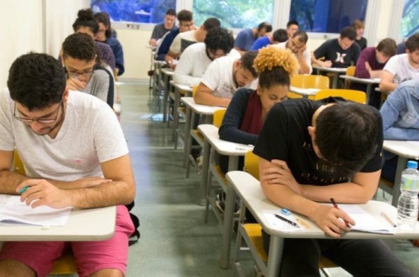 Fuvest realiza simulado para o vestibular 2027 neste domingo (26)