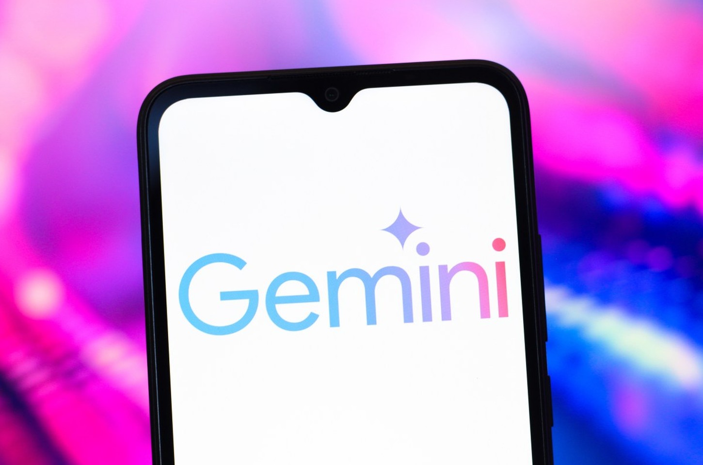 Google lança ferramenta para migrar memórias e históricos de outros chatbots para o Gemini