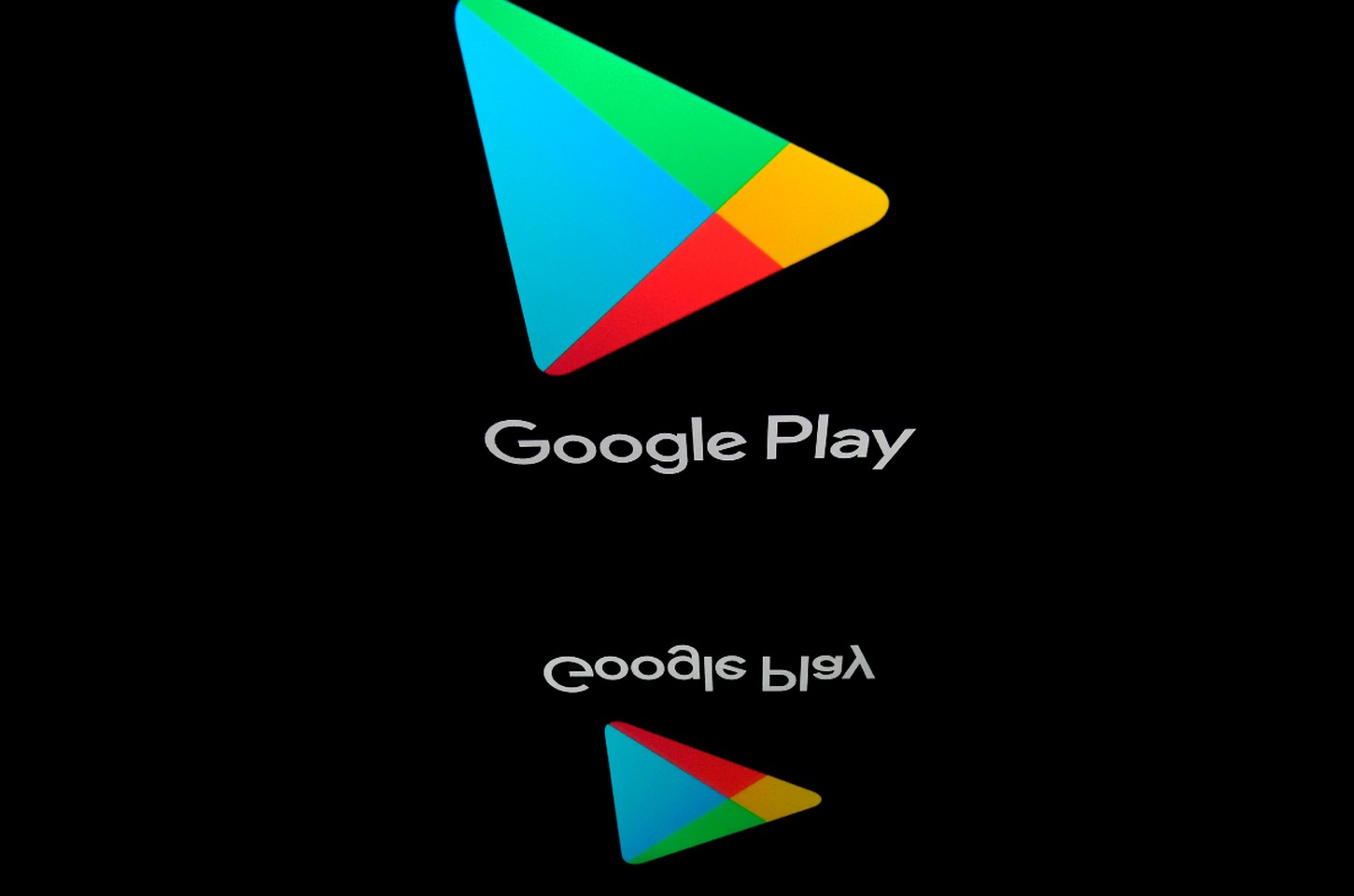 Google Play reduz apps maliciosos com IA e verificação rigorosa