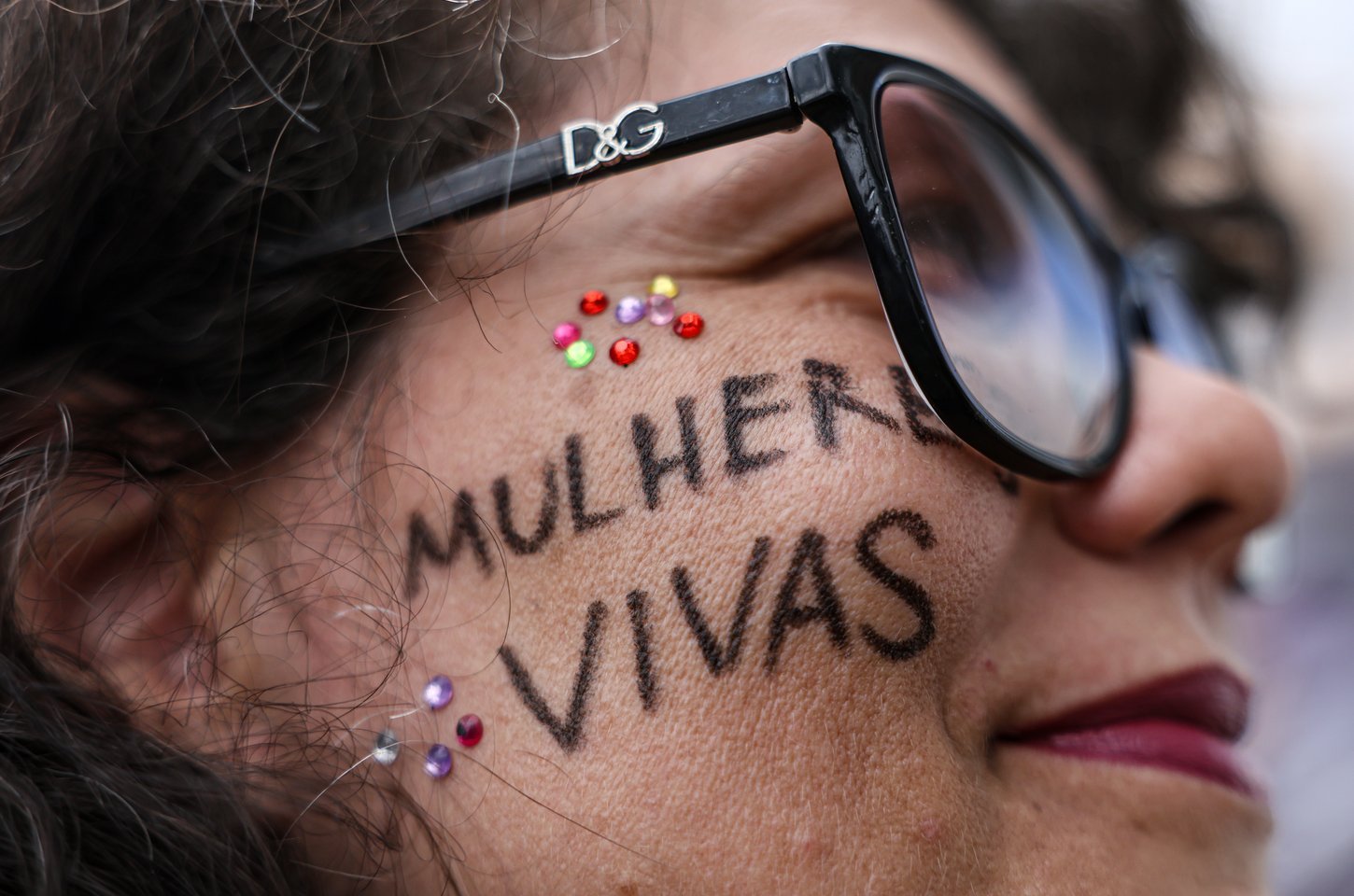 Governo cria Comenda Laço Branco para homens que combatem violência contra a mulher