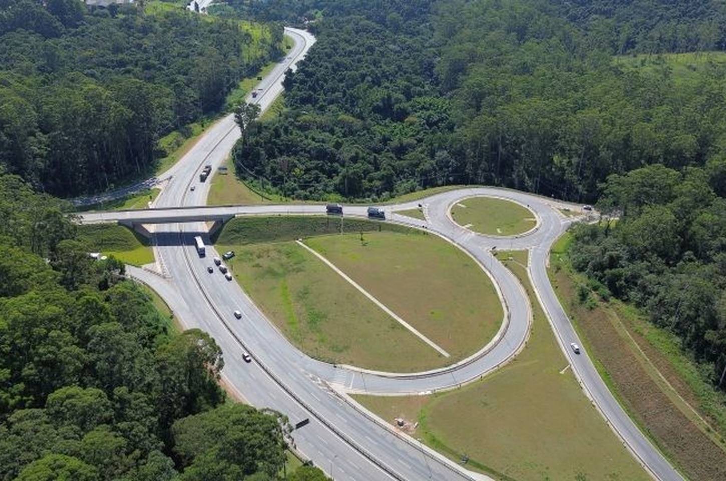 Governo de SP conclui obras de duplicação da Rodovia Raposo Tavares com investimento de R$ 400 milhões