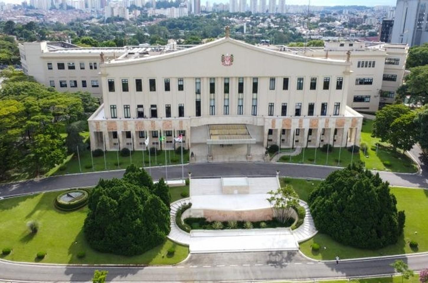 Governo de SP lamenta morte de prefeito e primeira-dama em acidente