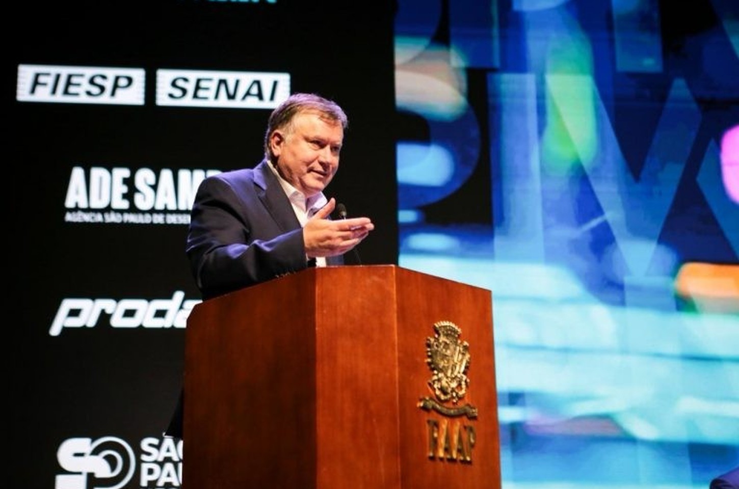 Governo de SP marca presença no São Paulo Innovation Week 2026 com inovação e acessibilidade