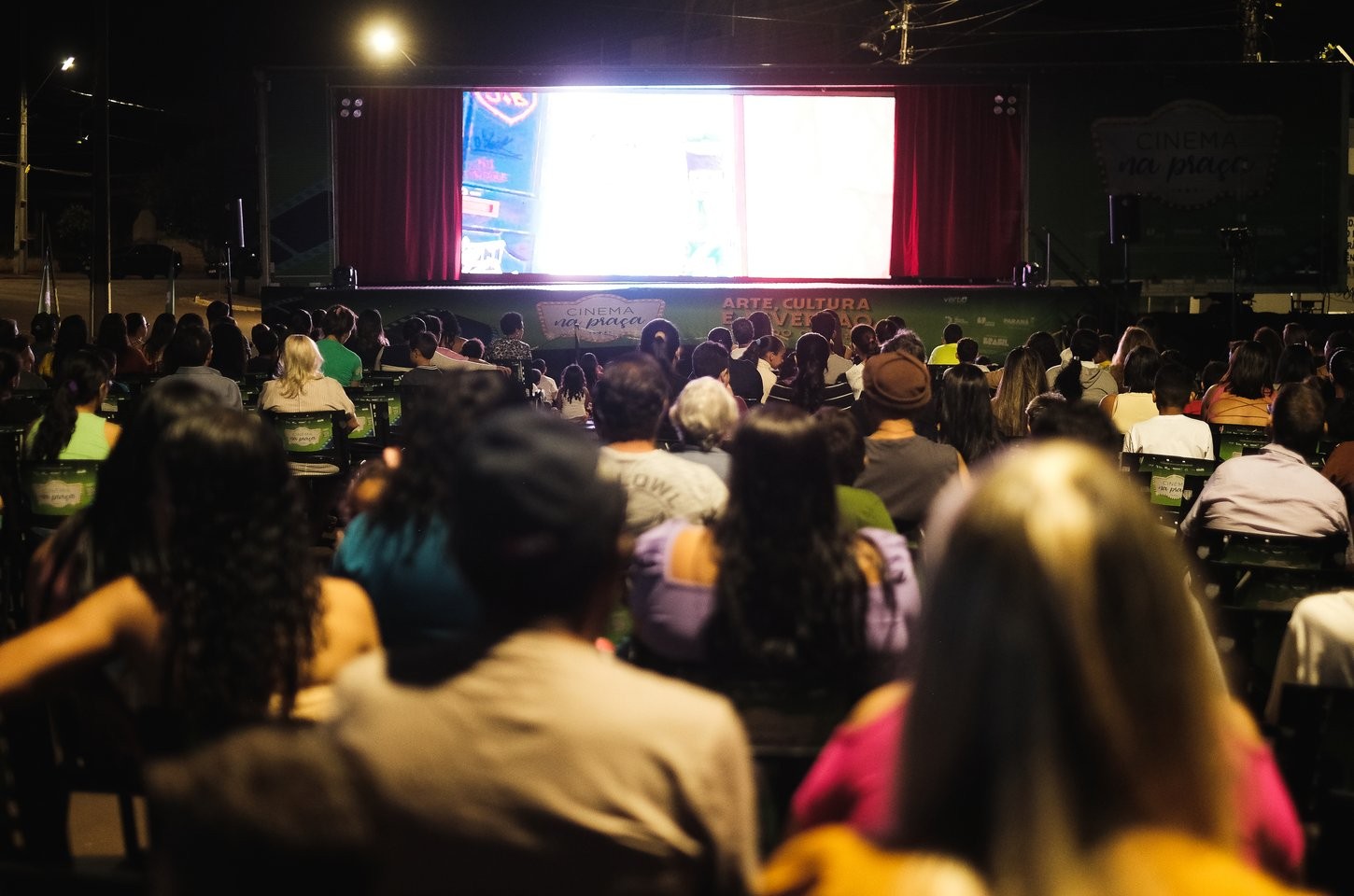 Governo do Paraná abre consulta pública para edital Cinema na Praça