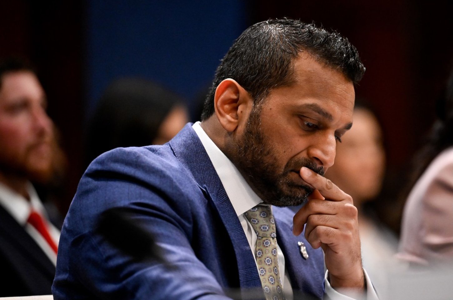 Grupo iraniano Handala invade e-mail pessoal de diretor do FBI